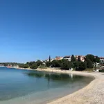 Sea Breeze بيت ضيافة *